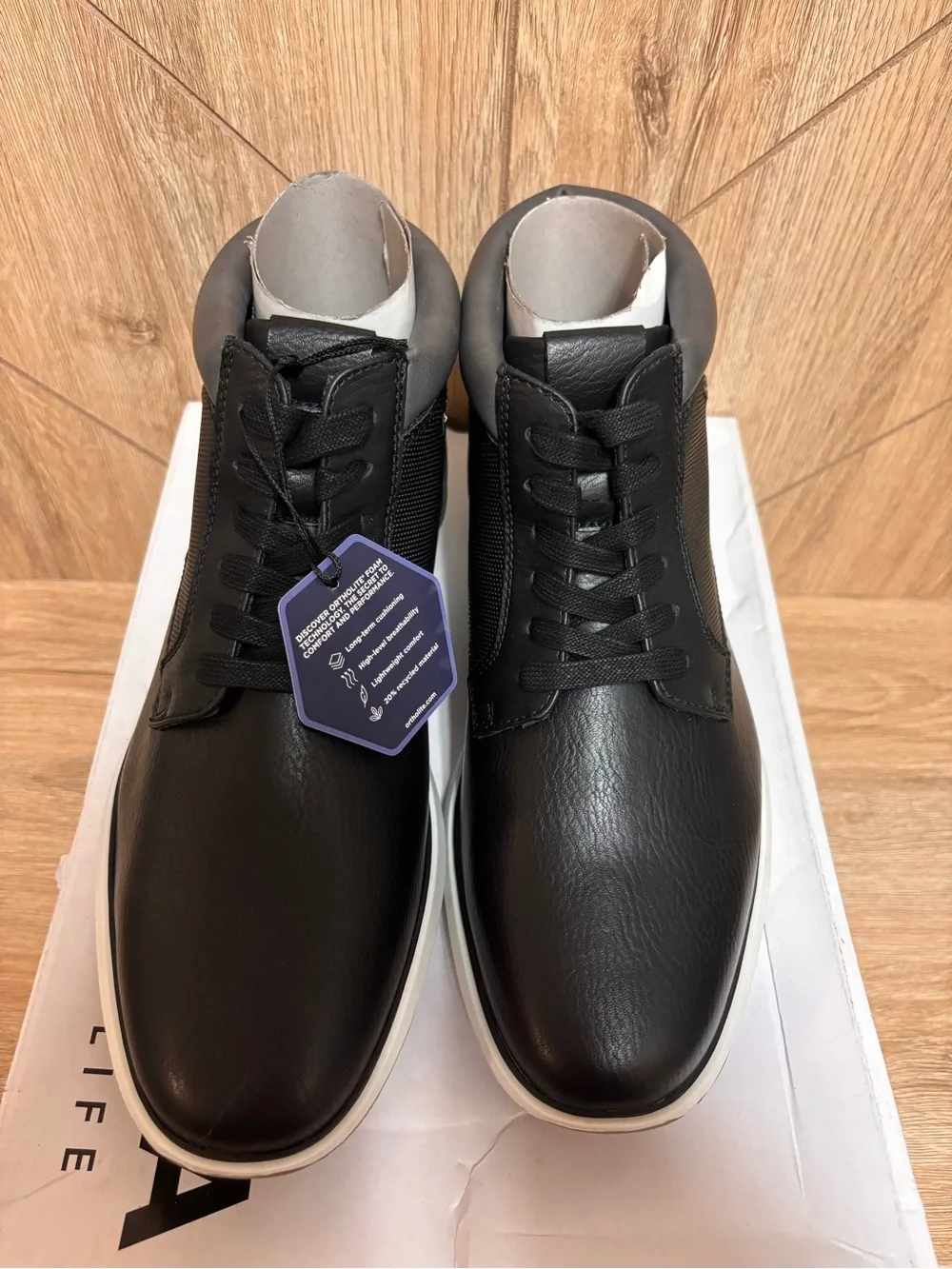 Sonoma Black Men's Chukka Boots with White Sole